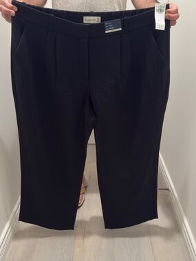 Abercrombie & Fitch Black Cropped Trousers